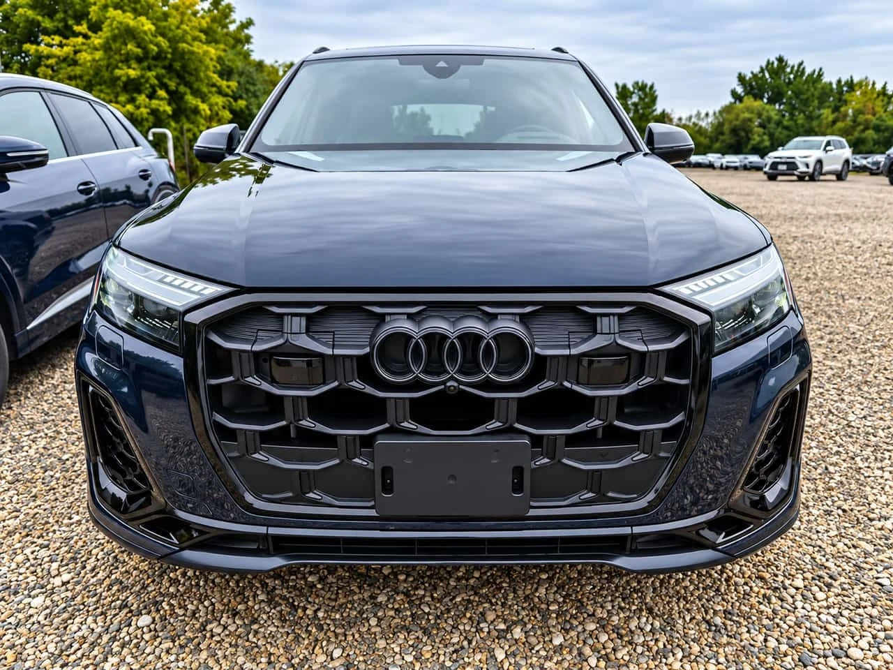 Audi SQ7 * 4.0 TFSI quattro * CARFAX * , снимка 6 - Автомобили и джипове - 56226167