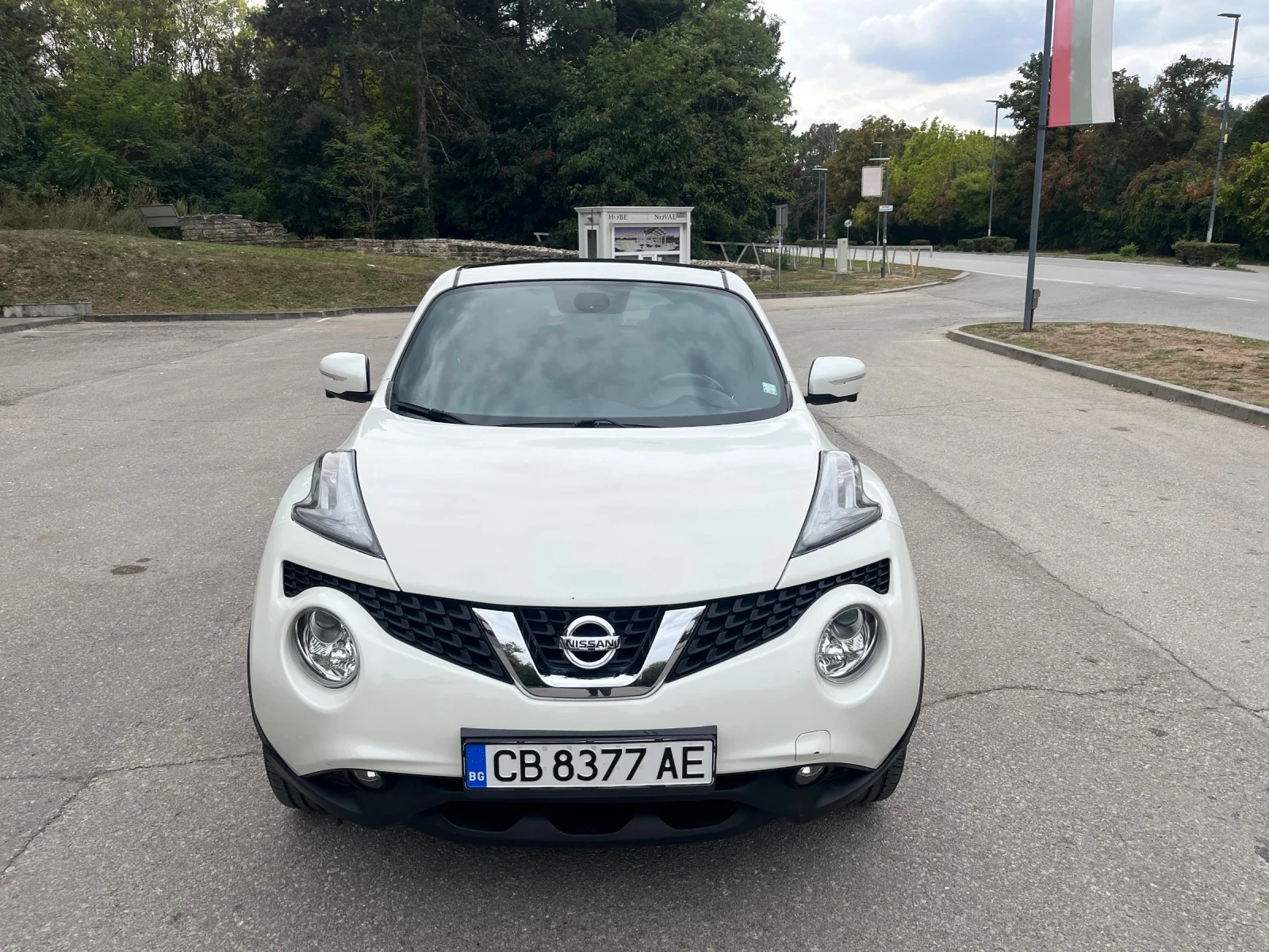 Nissan Juke Перла* Автомат* Панорама* 360* Keyles* Navi, снимка 3 - Автомобили и джипове - 56300866