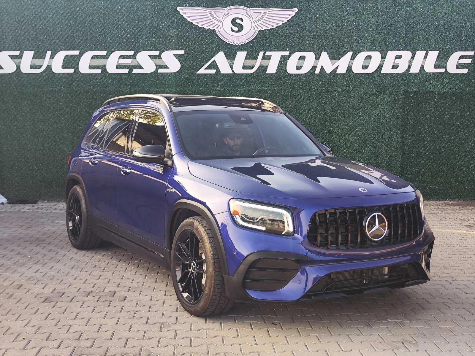 Mercedes-Benz GLB35AMG, снимка 2 - Автомобили и джипове - 56651467