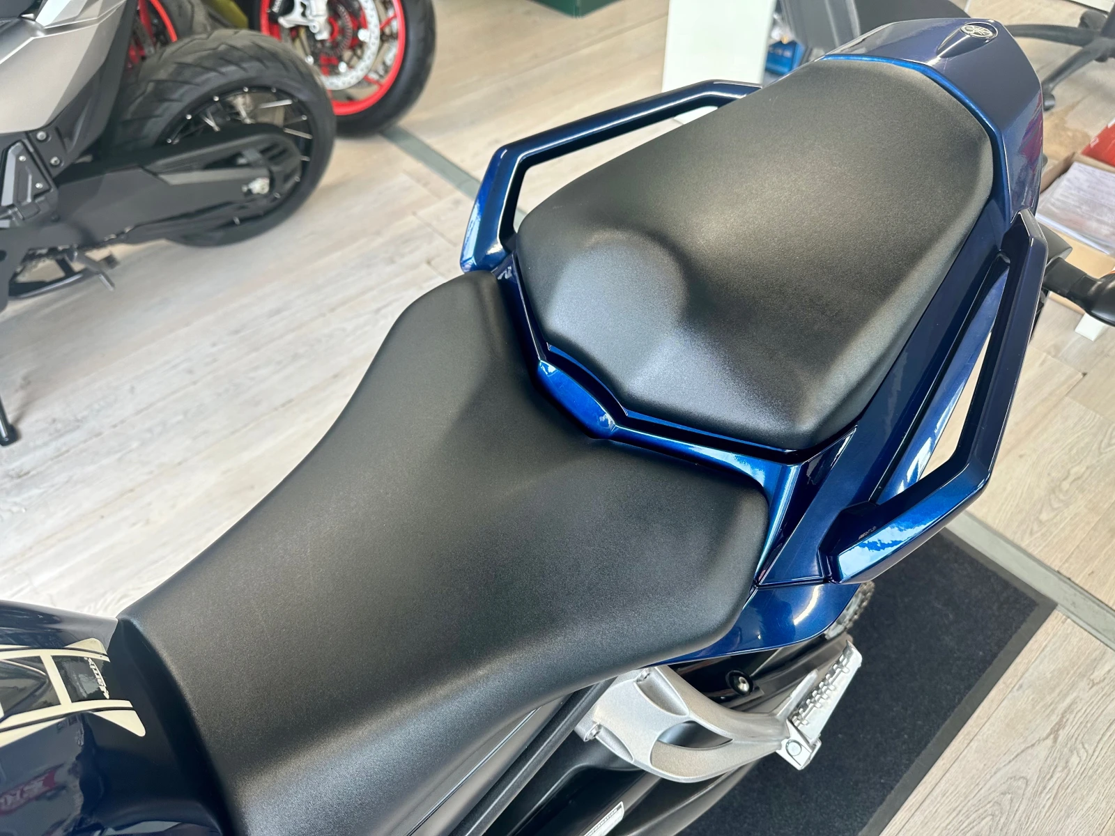 Yamaha Fazer 1000i 07.2007г., снимка 3 - Мотоциклети и мототехника - 54201645