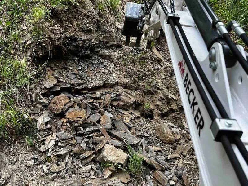 Багер Becker BL20, снимка 3 - Индустриална техника - 53104050