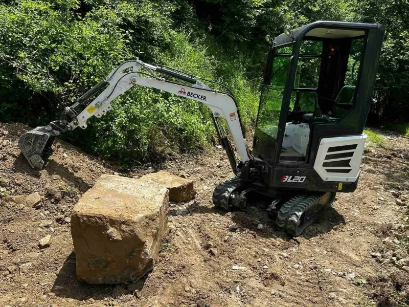 Багер Becker BL20, снимка 2 - Индустриална техника - 53104050