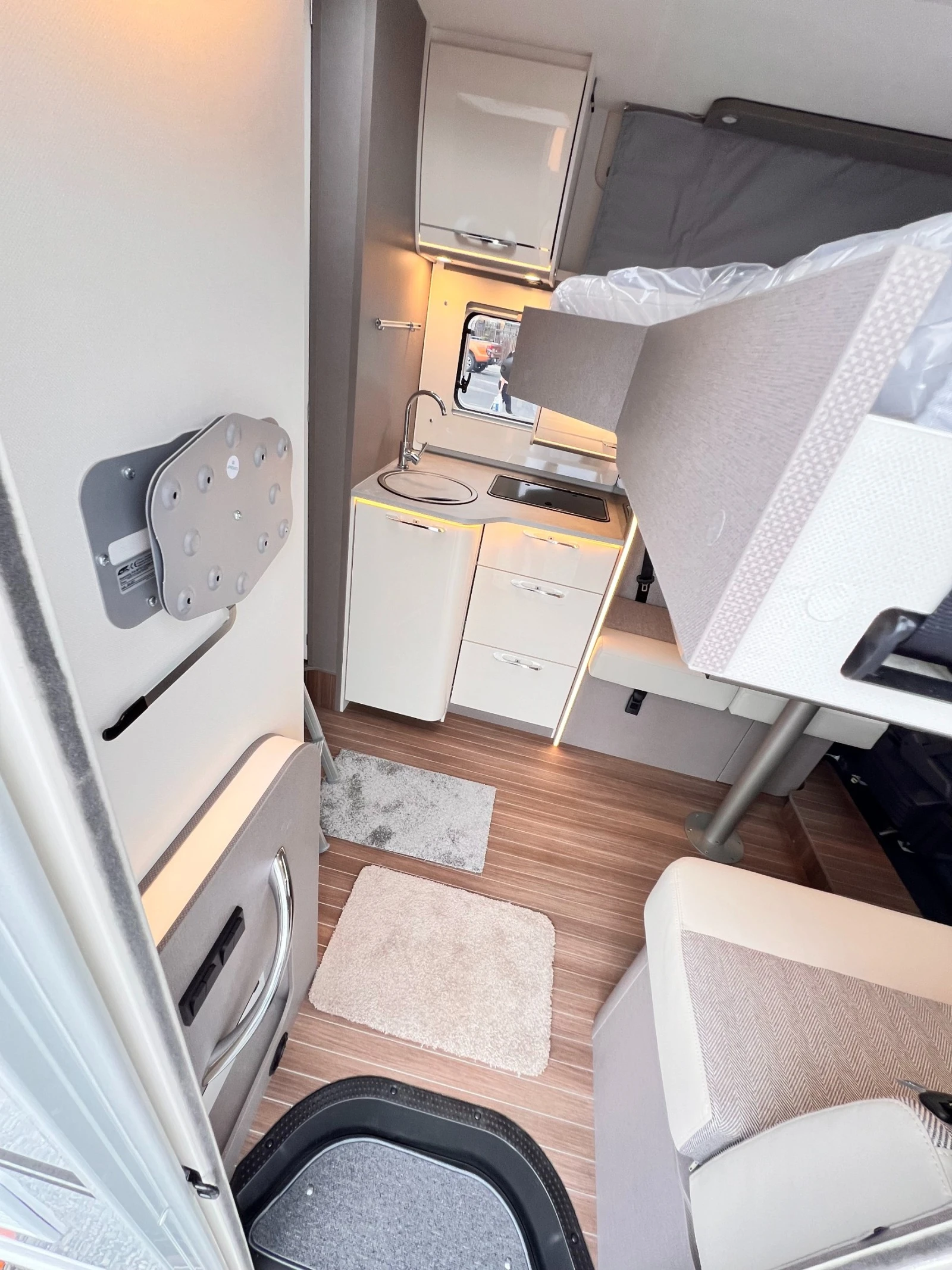 ������ HYMER / ERIBA Etrusco 7400 ������� ������ | Mobile.bg � ����������� 14