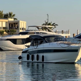 Моторна яхта Bavaria S40 HT, снимка 1