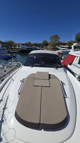 Моторна яхта Bavaria S40 HT, снимка 4 - Воден транспорт - 53581226