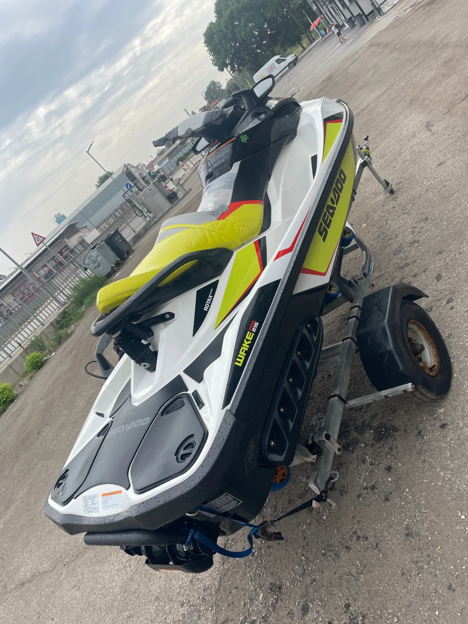 Джет Bombardier Sea Doo Wake pro 215 - изображение 5