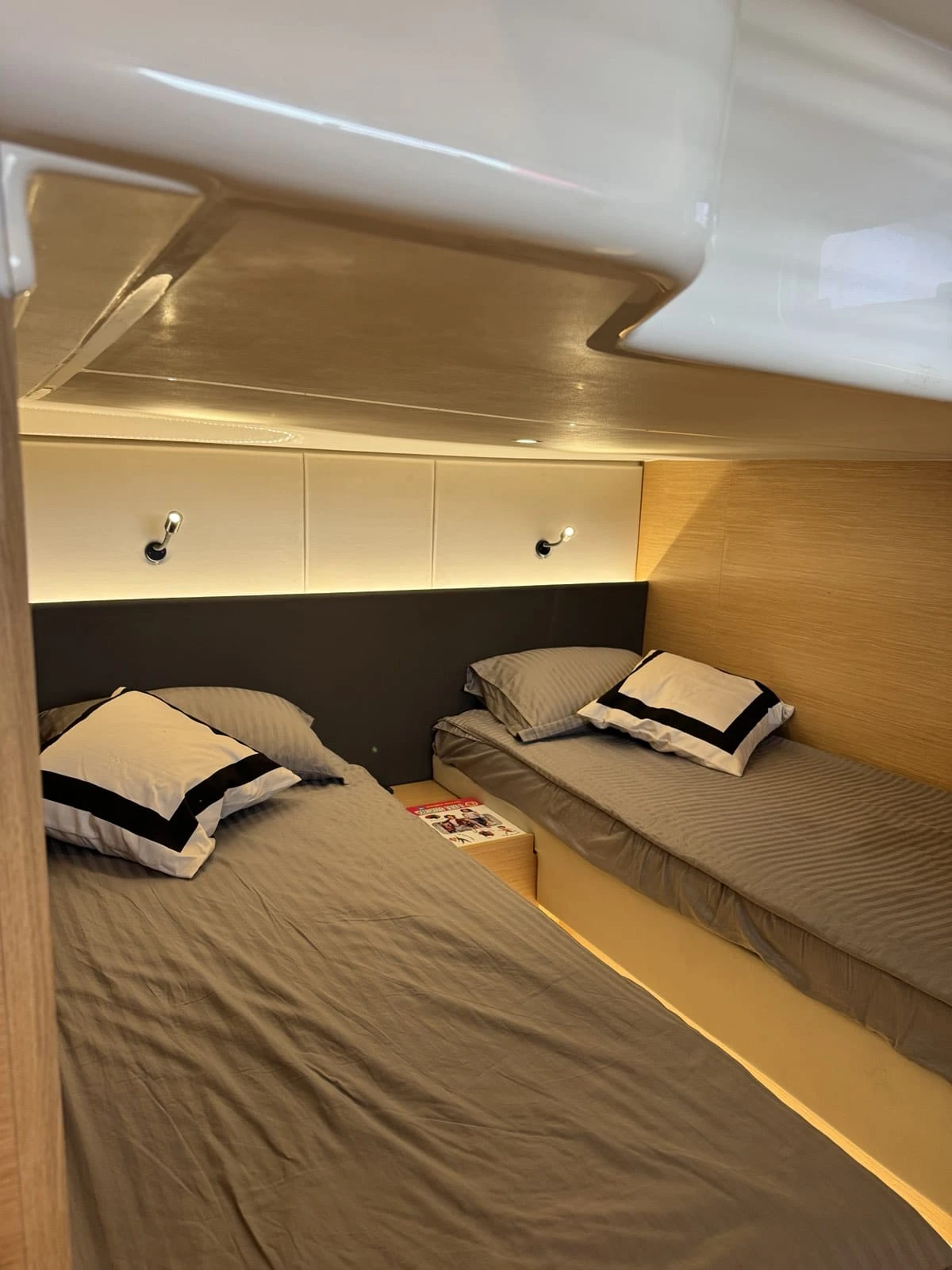 ������� ���� Bavaria S40 HT | Mobile.bg � ����������� 16