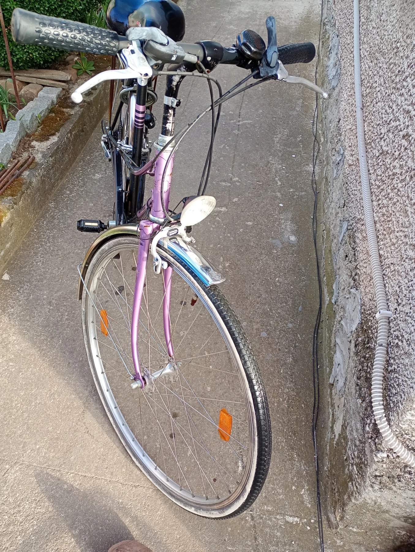 ������� | Mobile.bg � ����������� 9