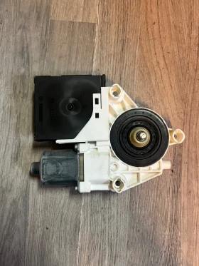 1K0959792N 1K5837402AM    .   VW PASSAT 6  1K0 959 792 N 973568-420 | Mobile.bg    4