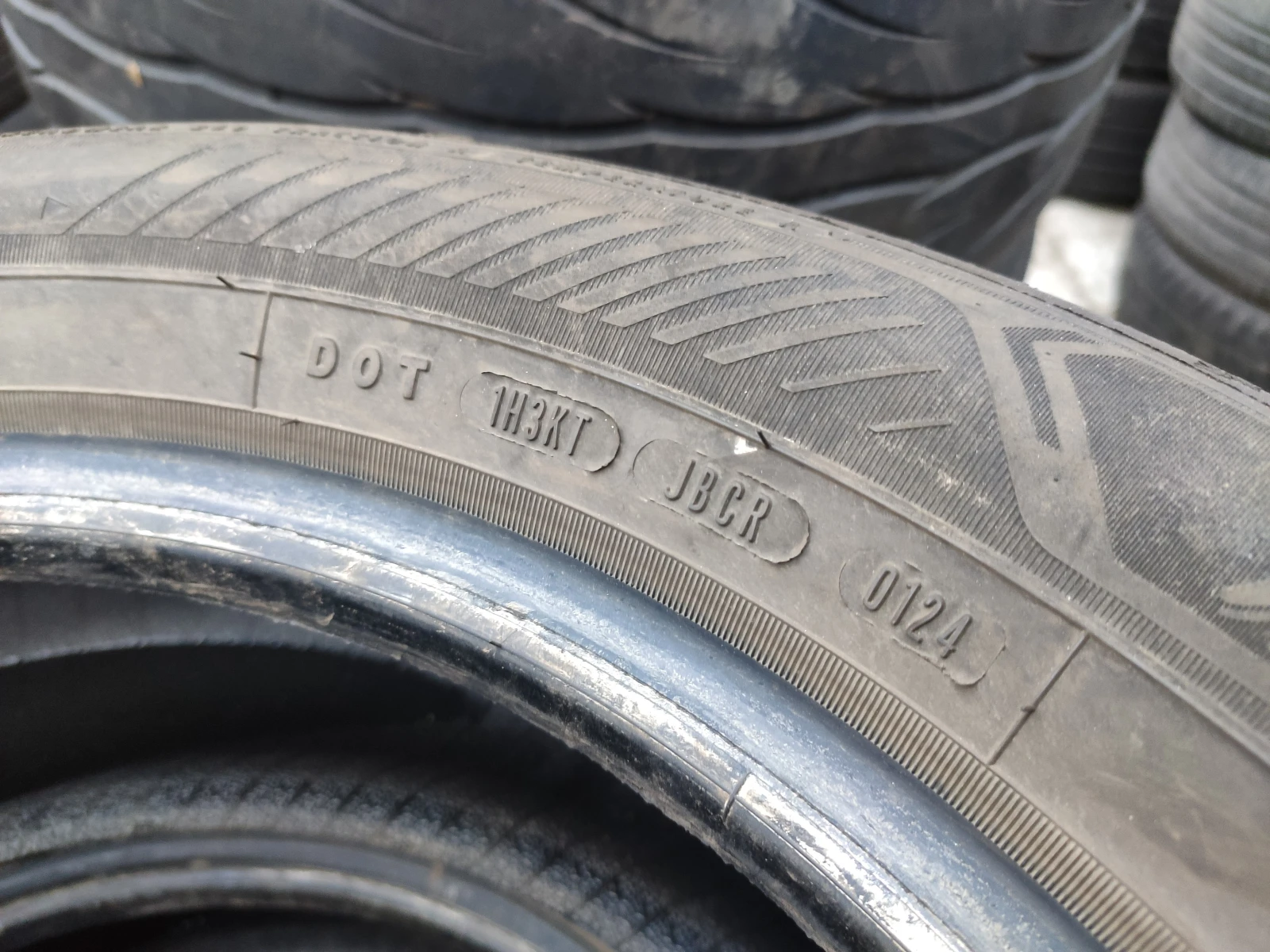 Гуми Летни 215/60R17, снимка 9 - Гуми и джанти - 53768701