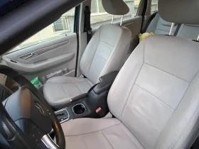 Mercedes-Benz B 200, снимка 9