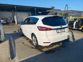     Ford S-Max  /