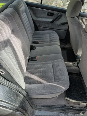 VW Golf 1.6  - 2600 € / 5085.16 лв. - 21940884 6