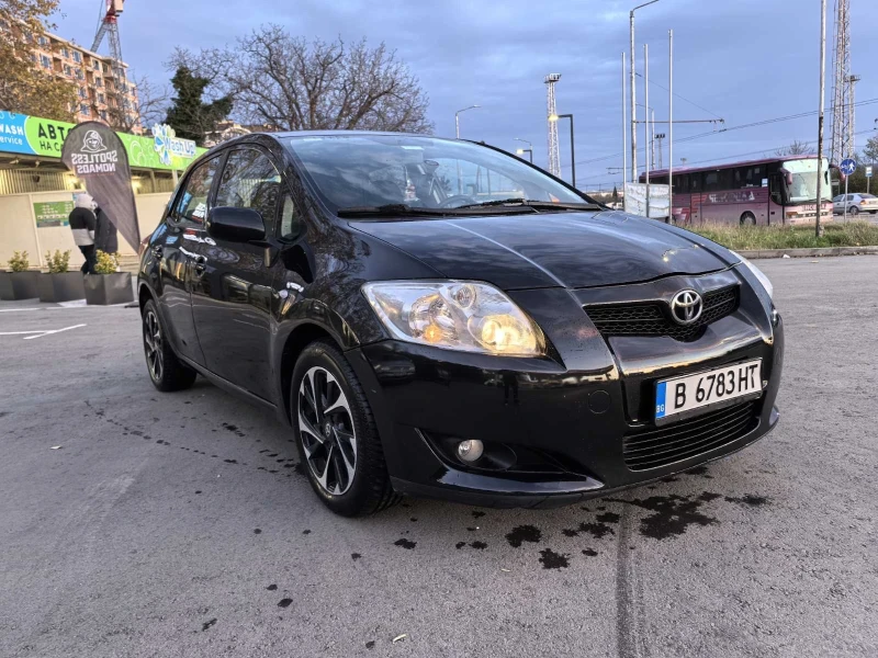 Toyota Auris 1.4, снимка 2 - Автомобили и джипове - 48625256