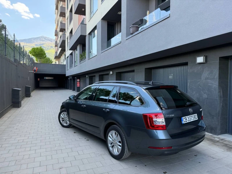 Skoda Octavia 1.5 G-Tec, снимка 2 - Автомобили и джипове - 50180996