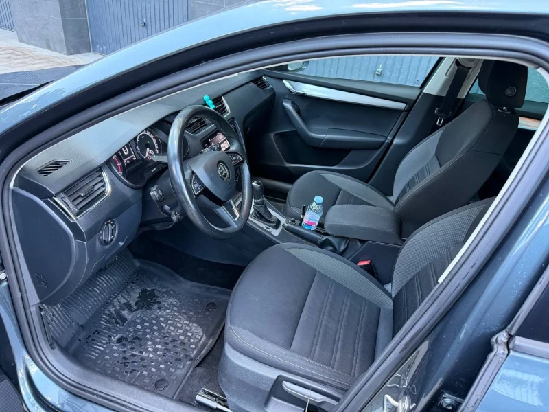 Skoda Octavia 1.5 G-Tec, снимка 6 - Автомобили и джипове - 50180996