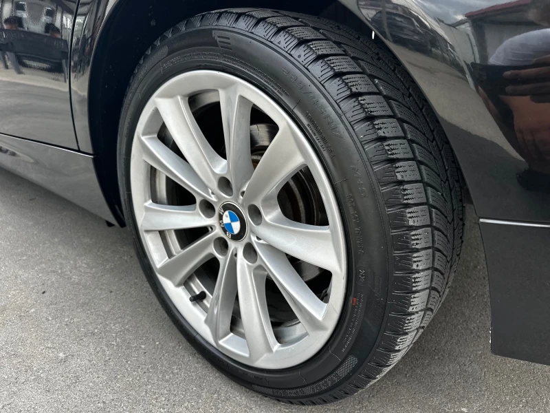 BMW 320 d X-drive Facelift, снимка 15 - Автомобили и джипове - 51276358