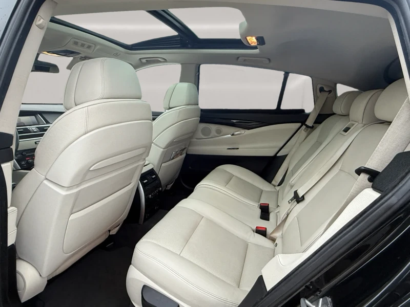 BMW 5 Gran Turismo DISTRONIC#PANORAMA#OBDUH#PODGREV#CAMERA#VAKUM#TV, снимка 9 - Автомобили и джипове - 52290346