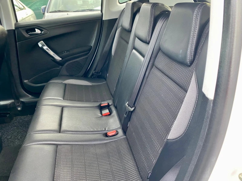 Peugeot 2008, снимка 7 - Автомобили и джипове - 52729320