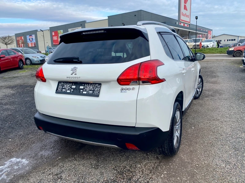 Peugeot 2008, снимка 6 - Автомобили и джипове - 52729320