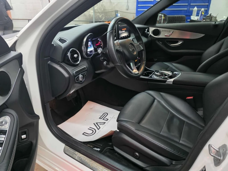 Mercedes-Benz C 300 * CARFAX * ПАНОРАМА* ДВА КЛЮЧА* , снимка 5 - Автомобили и джипове - 53236612