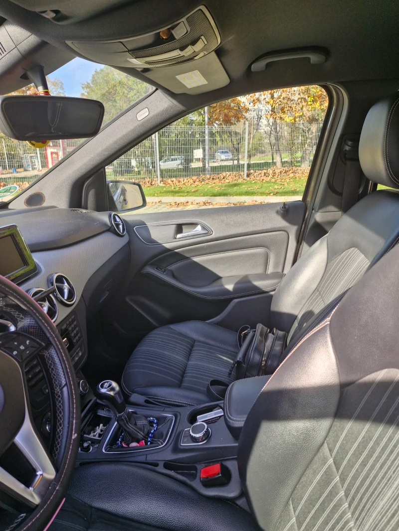 Mercedes-Benz B 220, снимка 6 - Автомобили и джипове - 53579181