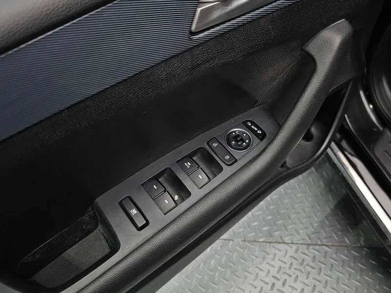 Hyundai Sonata 2.0 HEV, снимка 15 - Автомобили и джипове - 56384073