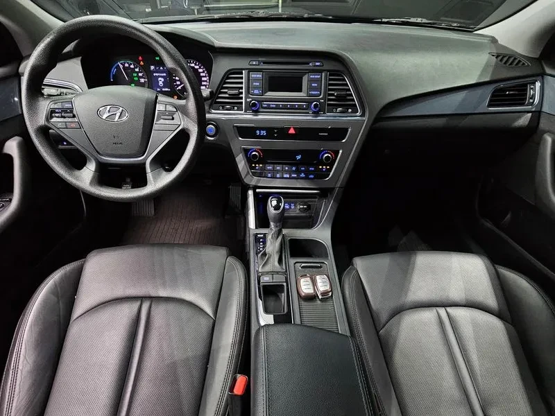 Hyundai Sonata 2.0 HEV, снимка 7 - Автомобили и джипове - 56384073