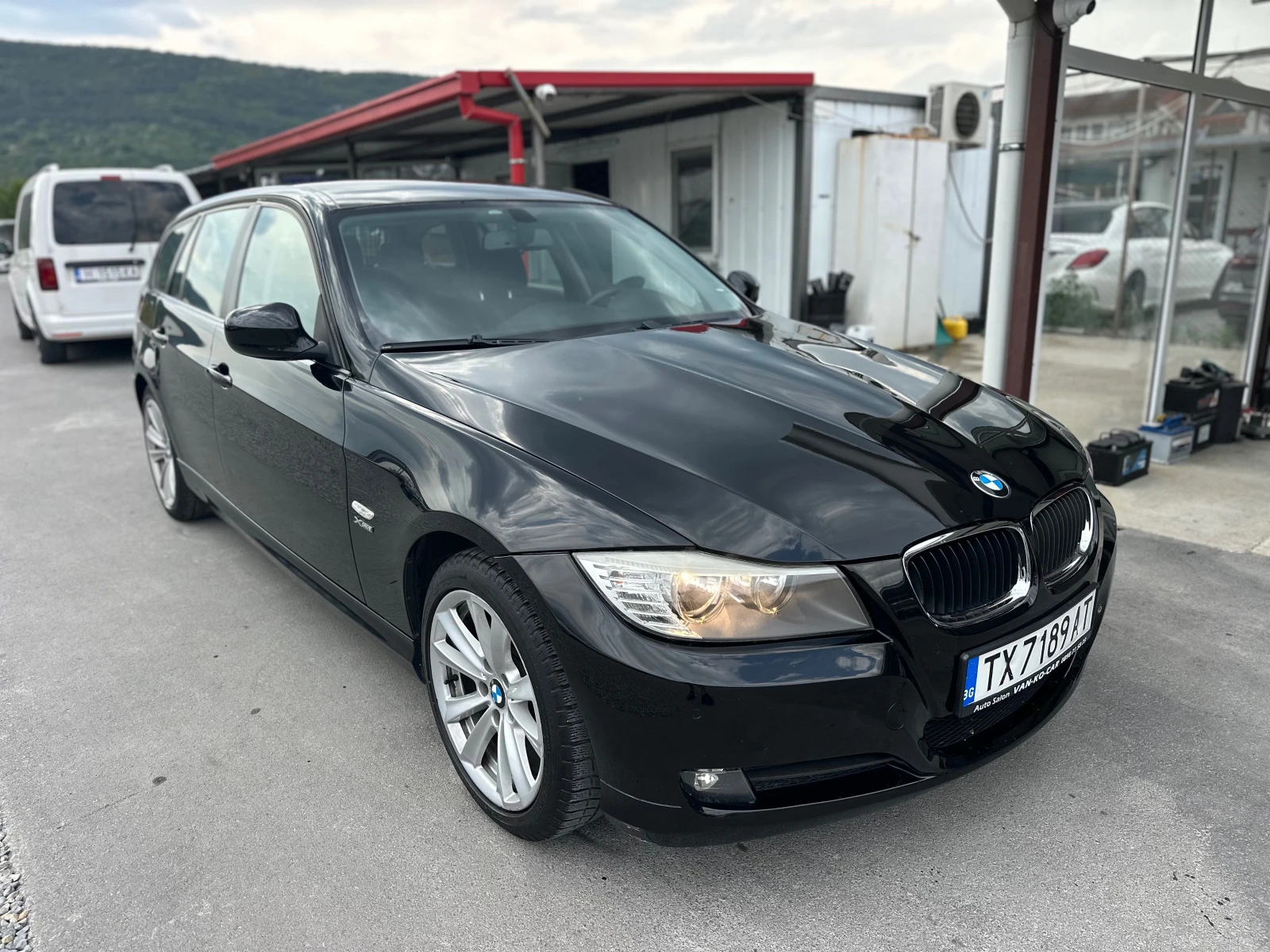 BMW 320 d X-drive Facelift, снимка 1
