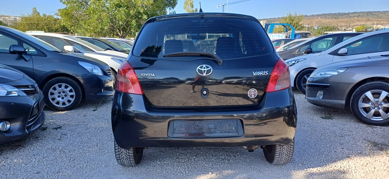 Toyota Yaris 1.4 / 90к.с. - изображение 5