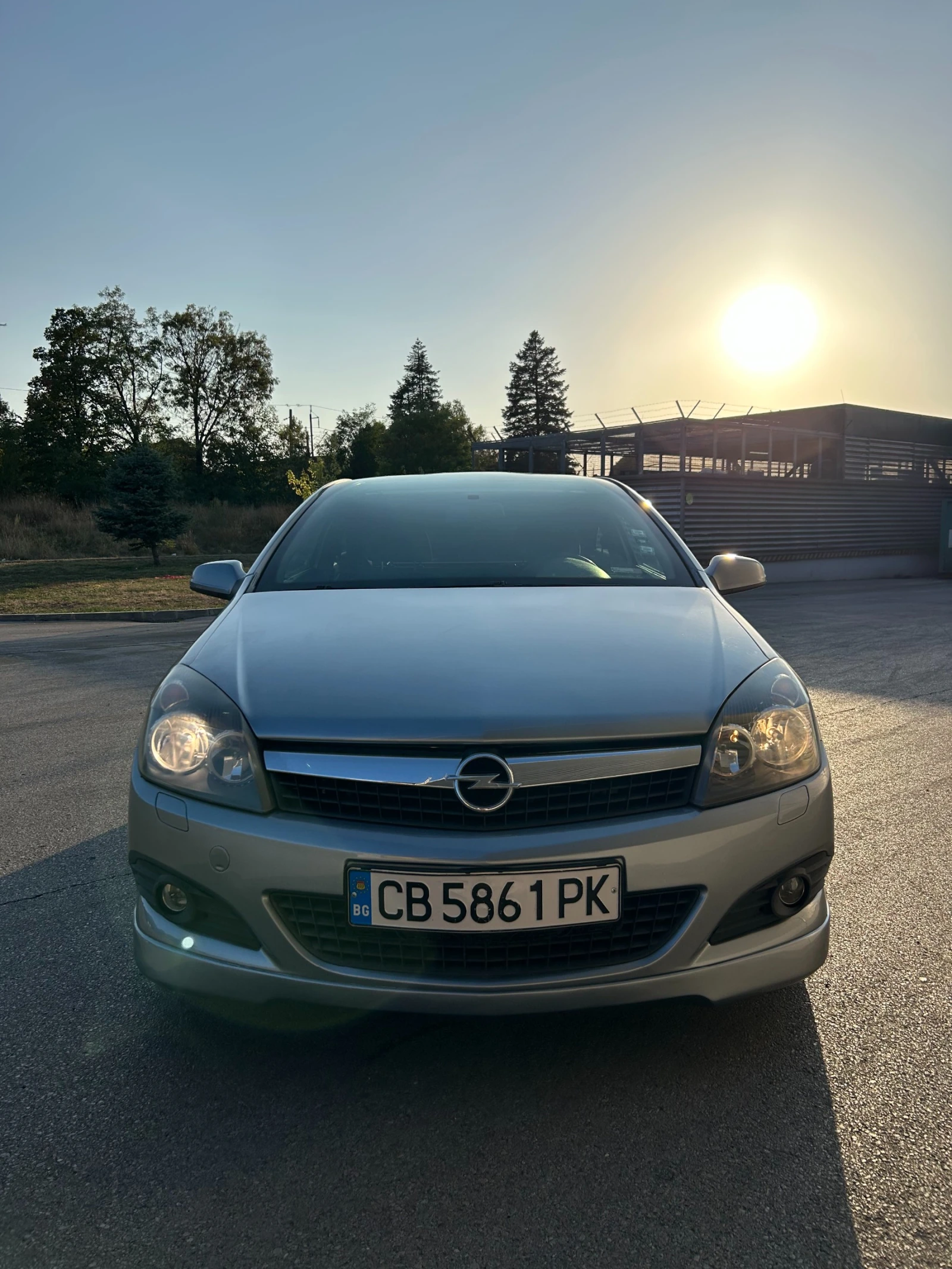 Opel Astra OPC-Line - изображение 3