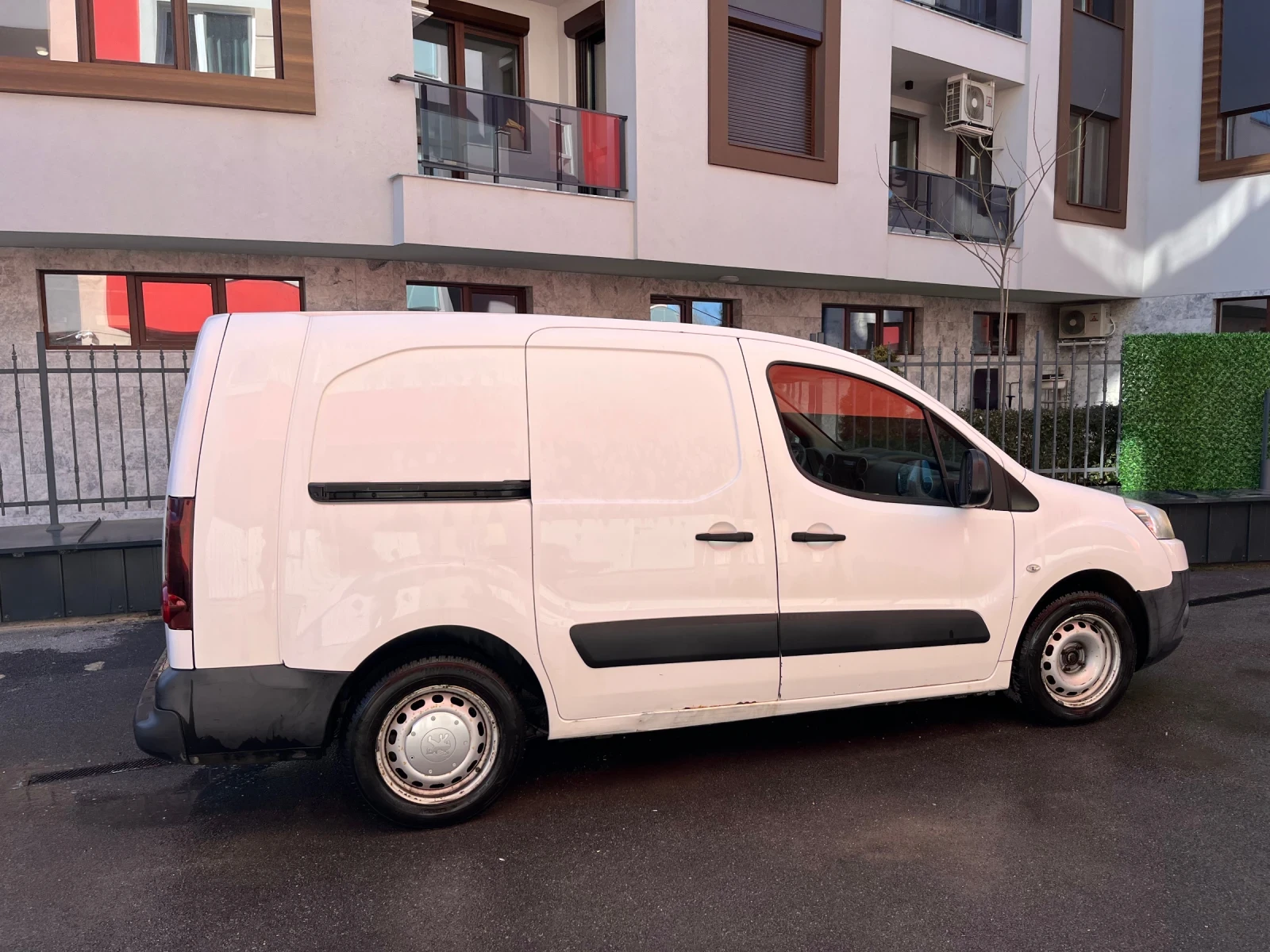 Peugeot Partner Дълга база - изображение 4
