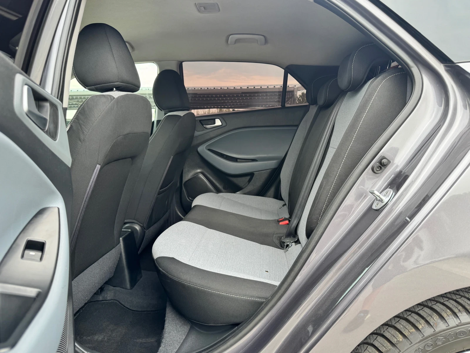 Hyundai I20 1.1CRDI ИТАЛИЯ - изображение 9
