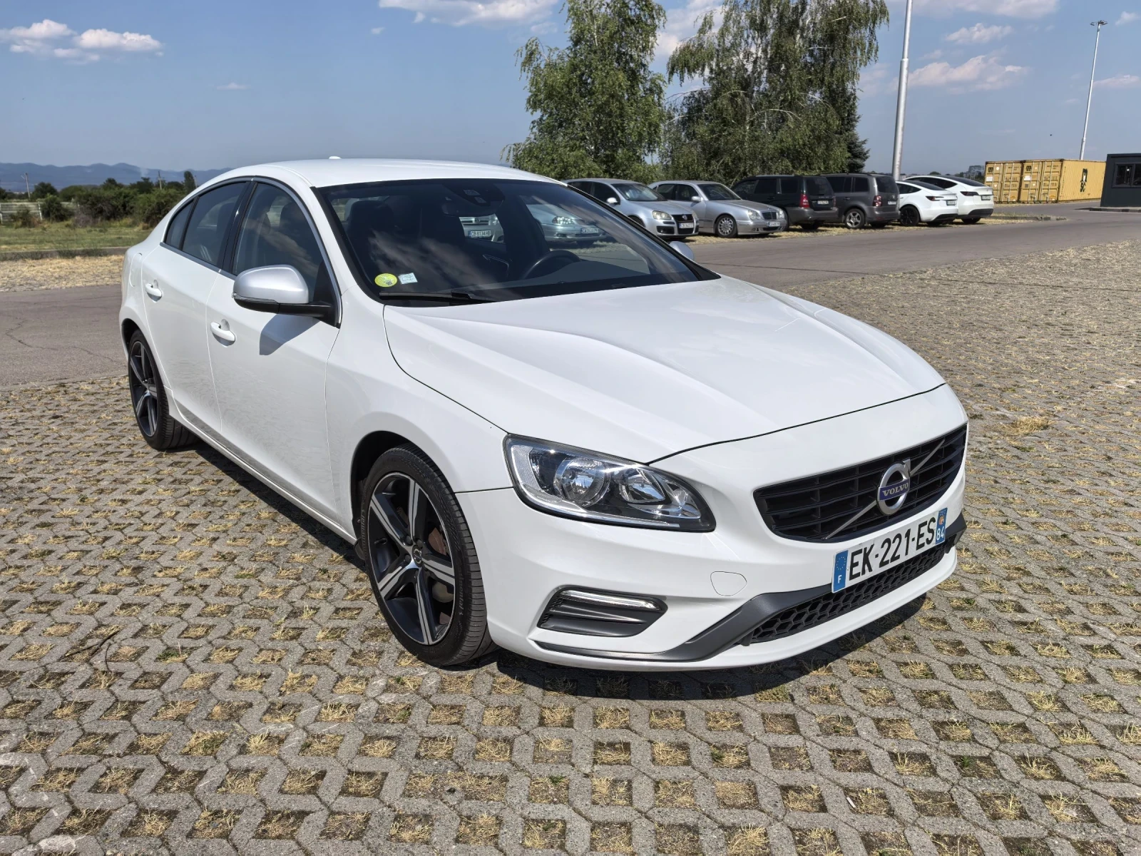 Volvo S60 R-Design 2.0D4 190hp 02.2017г. - изображение 2