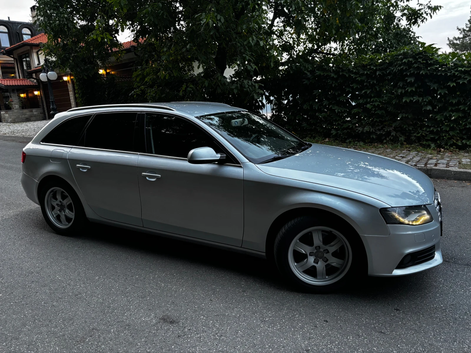 Audi A4  3.0 TDI  239 QUATTRO PERFECT  - изображение 4