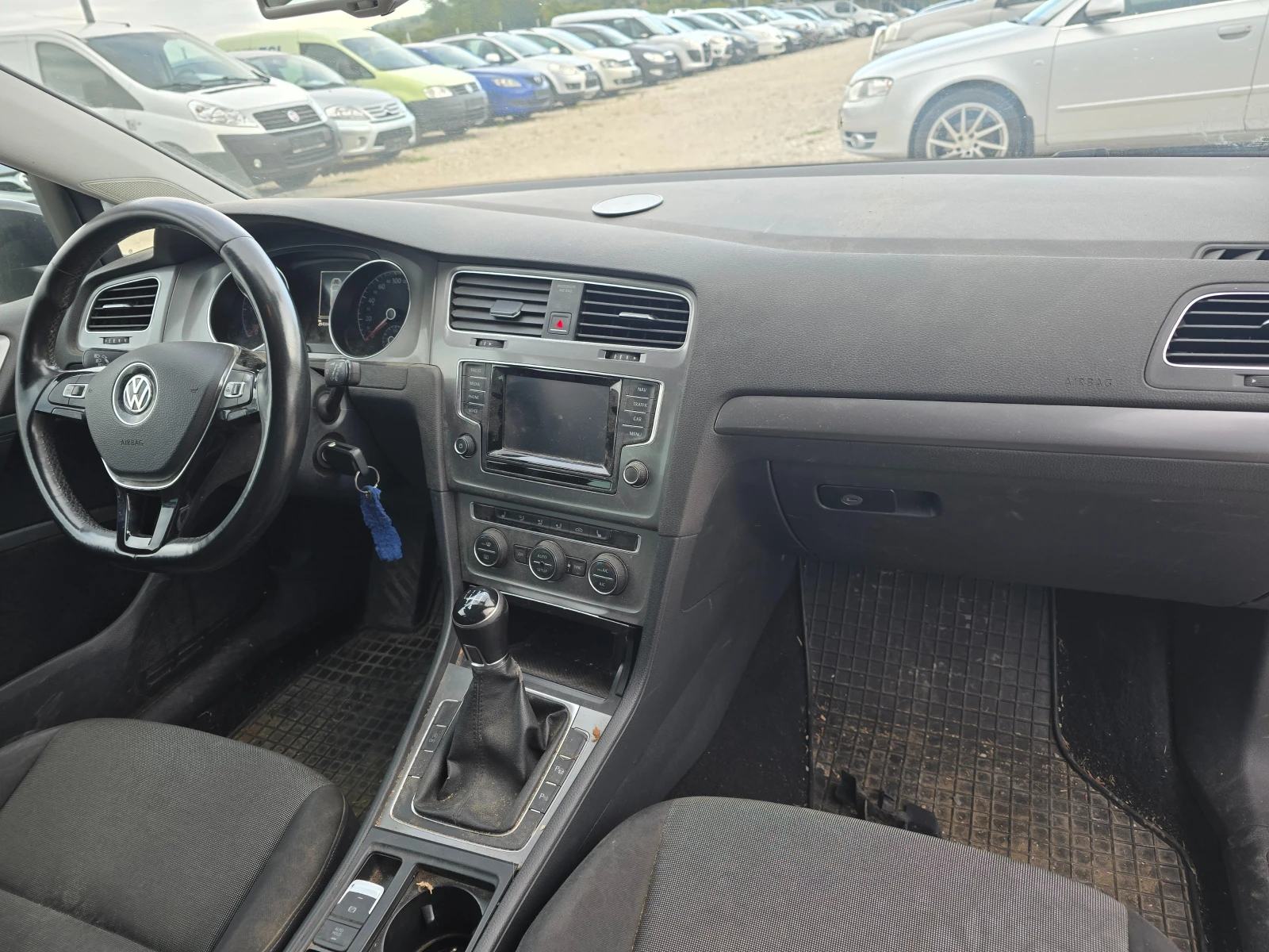 VW Golf 1.6TDI  EURO 5b ! !  | Mobile.bg   10