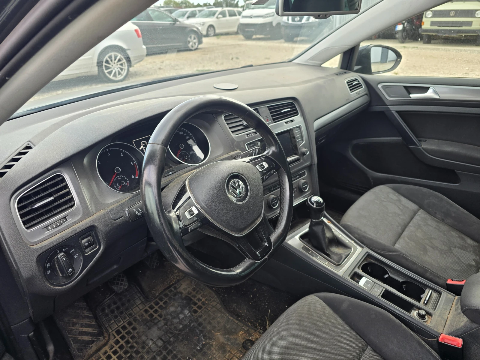 VW Golf 1.6TDI  EURO 5b ! !  | Mobile.bg   14