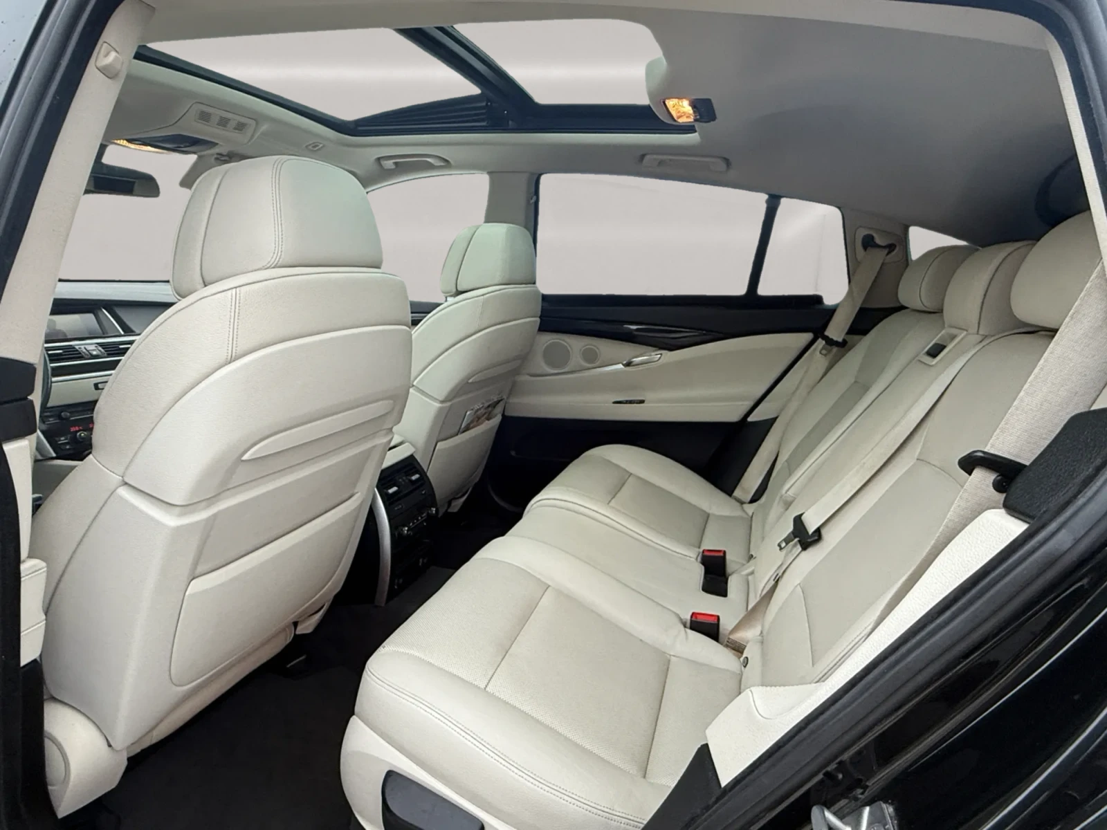 BMW 5 Gran Turismo DISTRONIC#PANORAMA#OBDUH#PODGREV#CAMERA#KEYLESS#TV - изображение 9