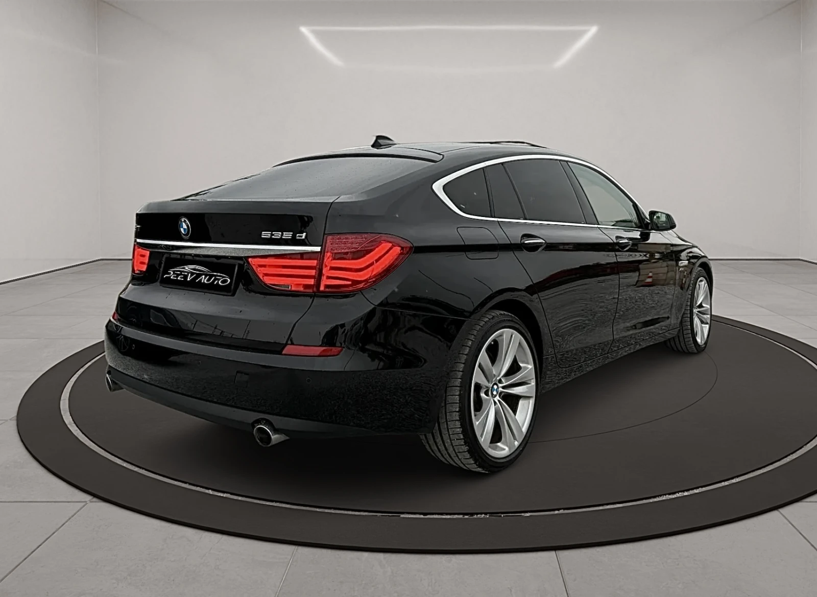 BMW 5 Gran Turismo DISTRONIC#PANORAMA#OBDUH#PODGREV#CAMERA#KEYLESS#TV - изображение 4