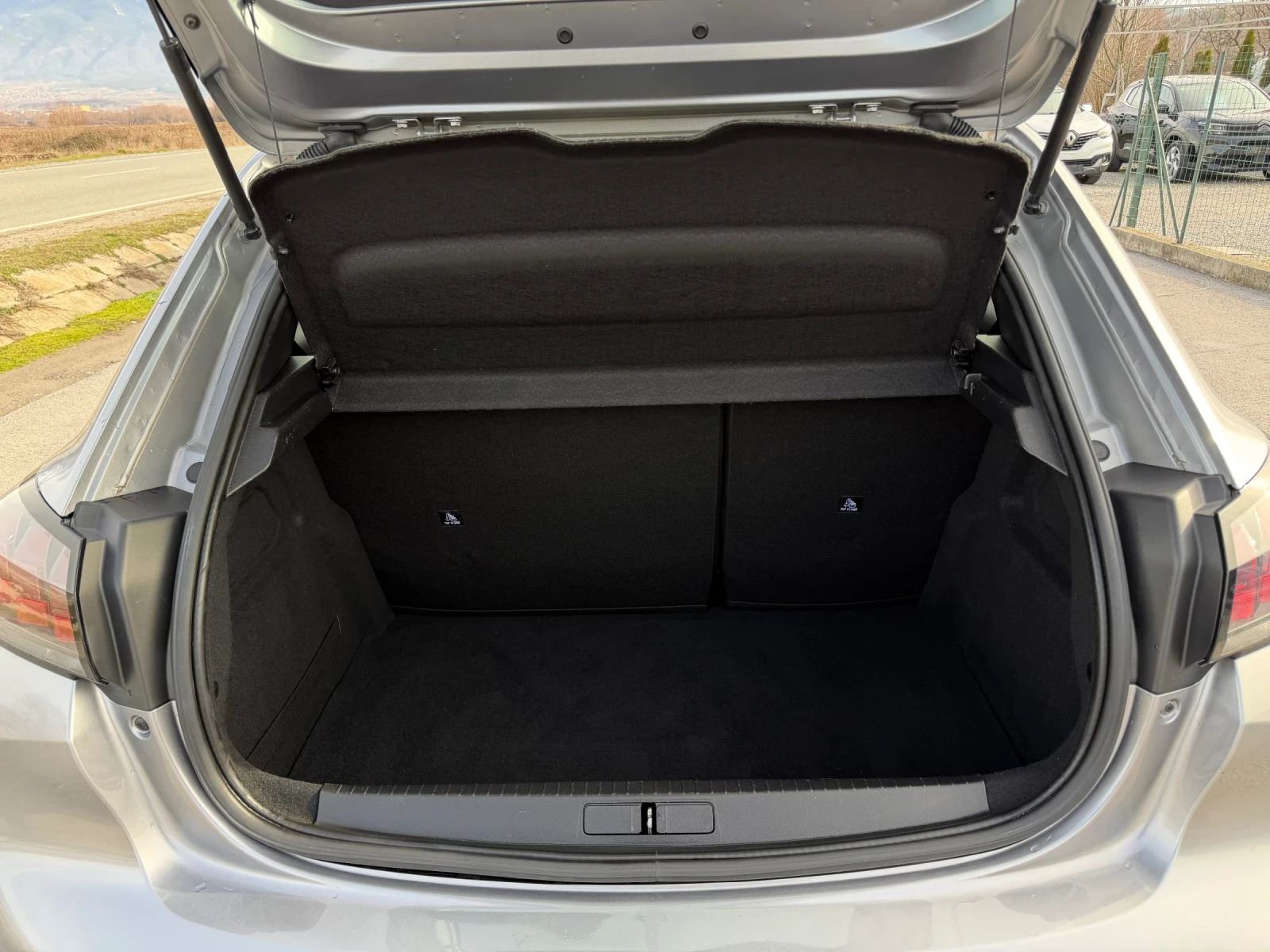 Peugeot 208 1.5 HDI | Mobile.bg � ����������� 6