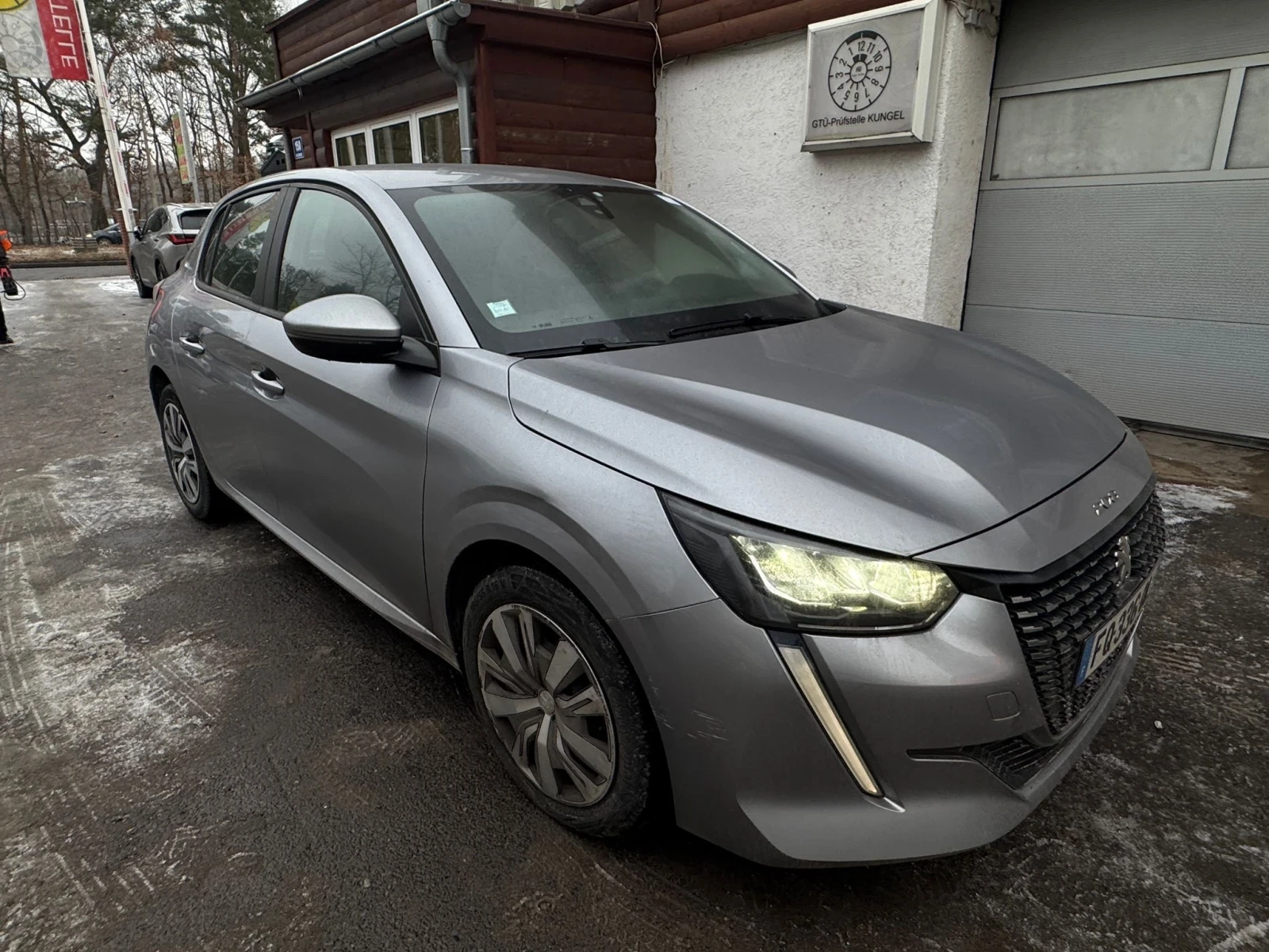 Peugeot 208 1.5 HDI - изображение 4