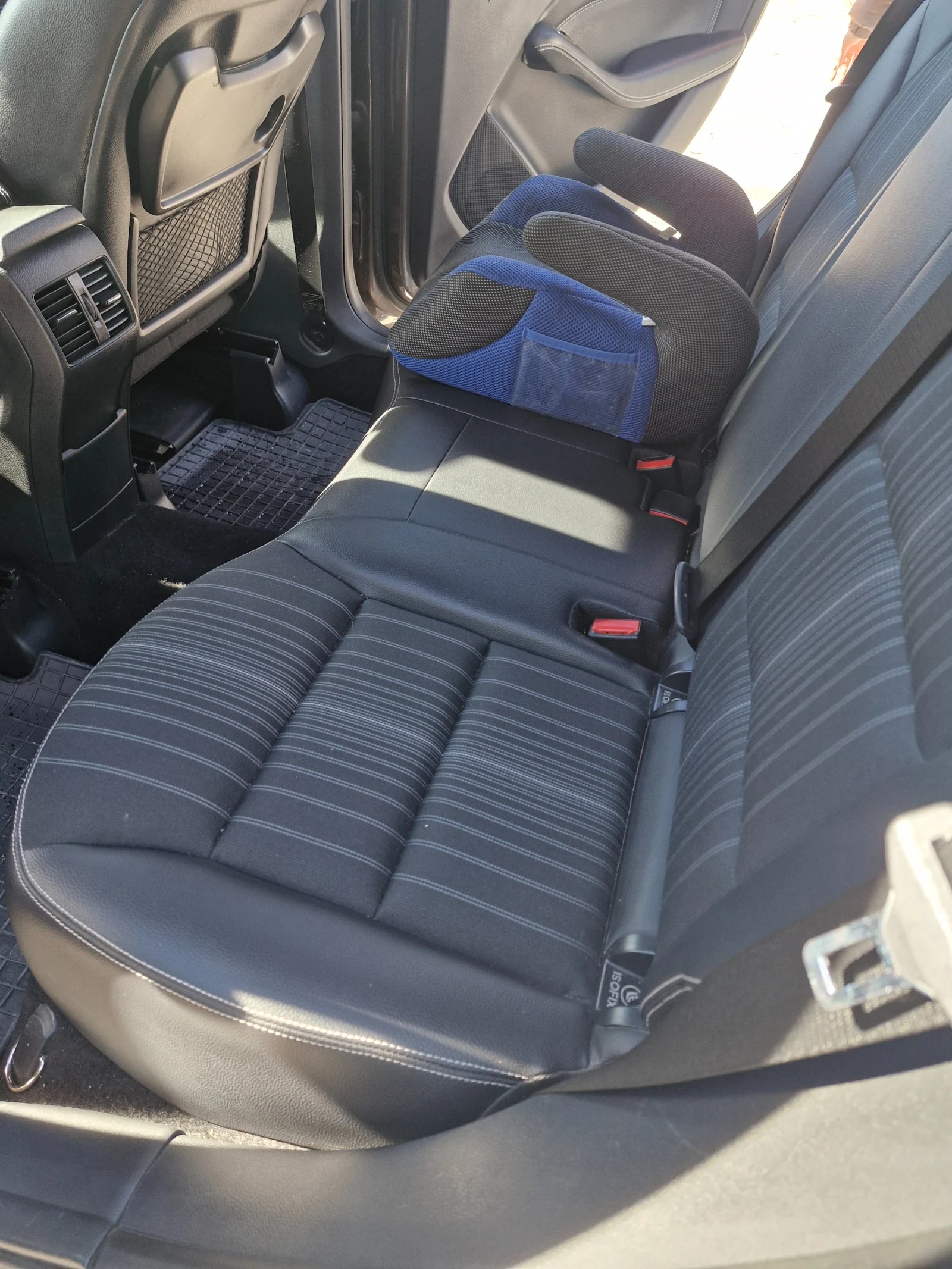 Mercedes-Benz B 220, снимка 16 - Автомобили и джипове - 53579181