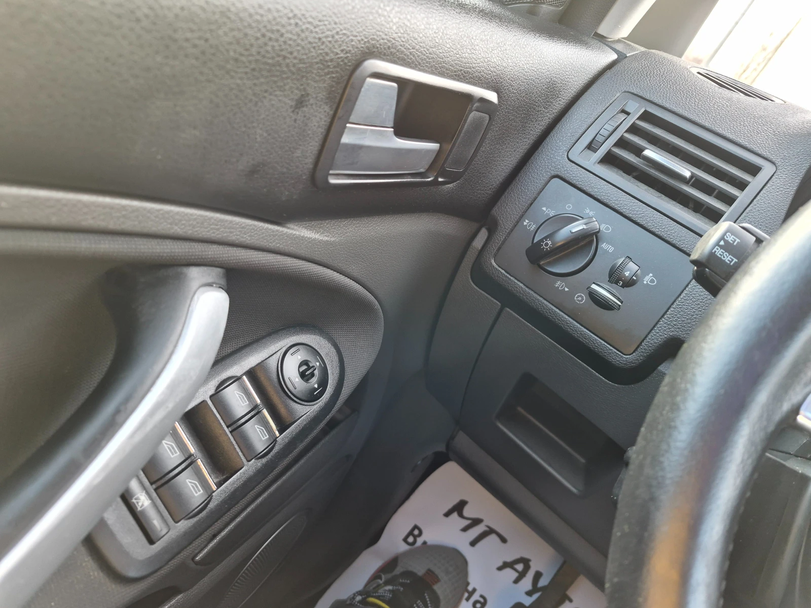 Ford C-max 1.6D, снимка 16 - Автомобили и джипове - 53709864