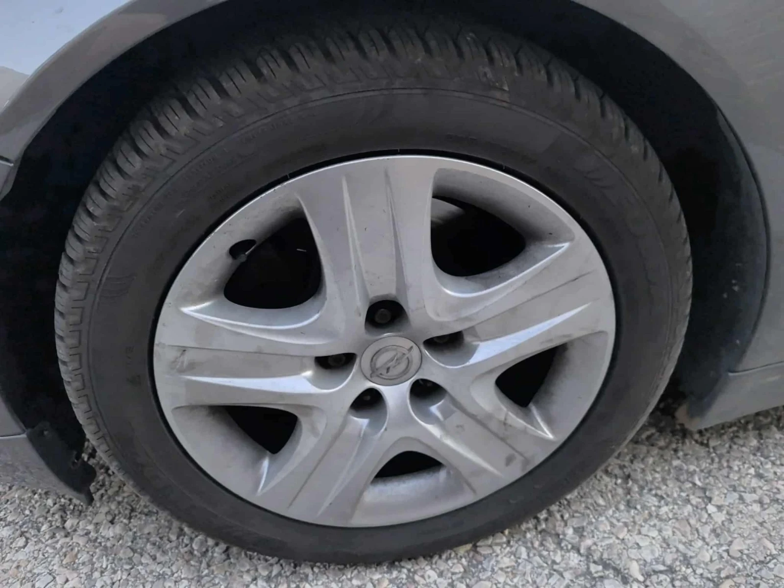 Opel Insignia, снимка 9 - Автомобили и джипове - 53739671