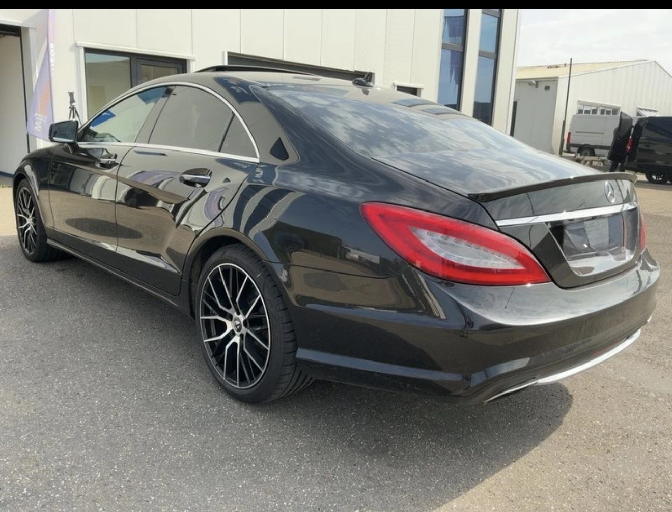 Mercedes-Benz CLS 350 Лизинг първа вноска 4500 евро , снимка 4 - Автомобили и джипове - 53914445