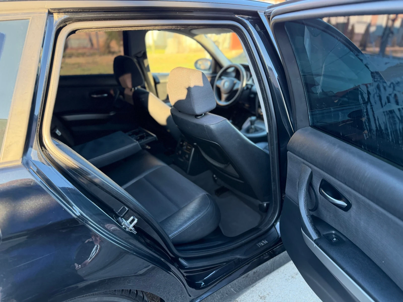 BMW 320 D, снимка 8 - Автомобили и джипове - 53950104