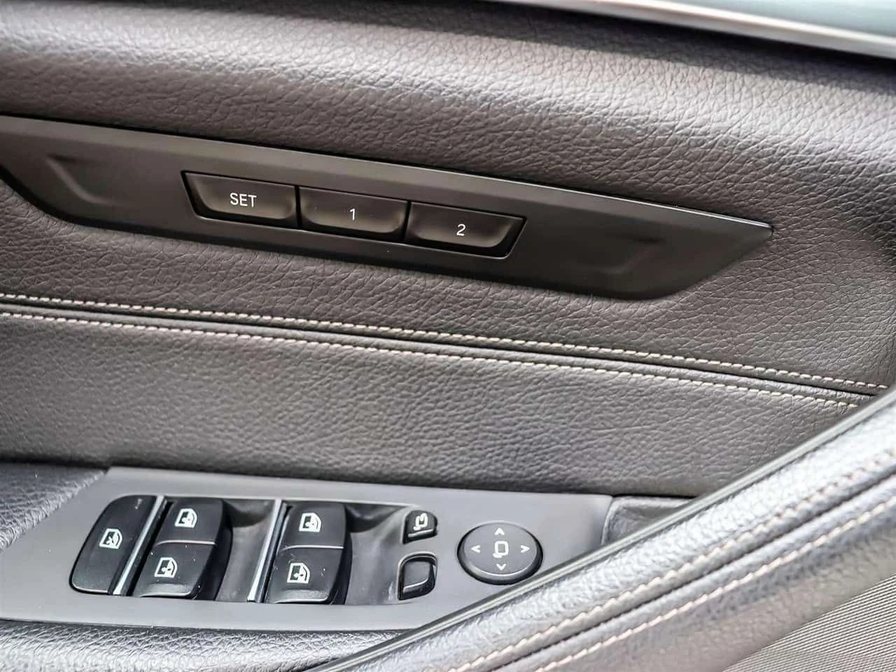 BMW 540 xDrive BMW Представителство  CARFAX, снимка 13 - Автомобили и джипове - 54039598