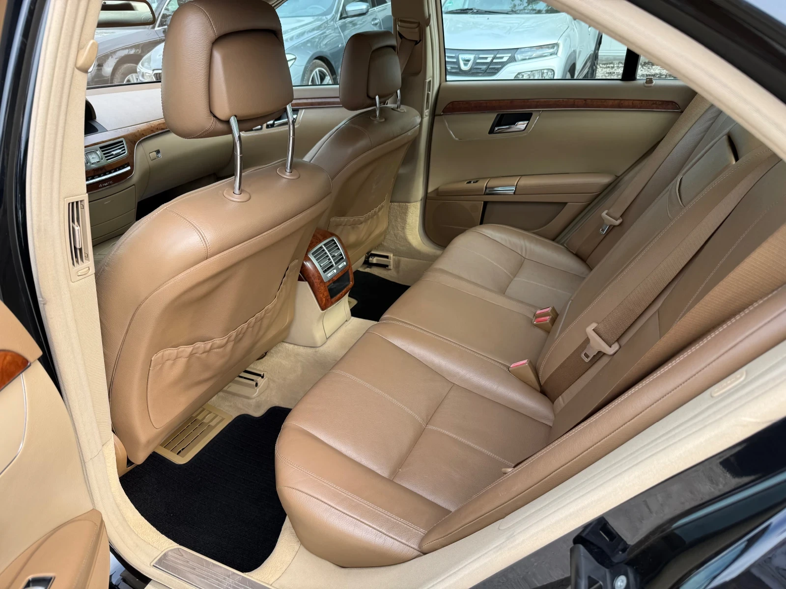 Mercedes-Benz S 320 4MATIC - Вакум - Въздух, снимка 15 - Автомобили и джипове - 54455715