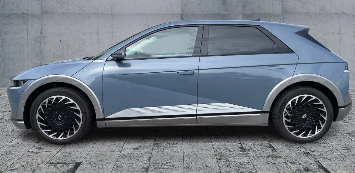 Hyundai Ioniq 5 * UNIQ* 77.4KW* 325H.P.* AWD* ГАРАНЦИЯ, снимка 4 - Автомобили и джипове - 54623329