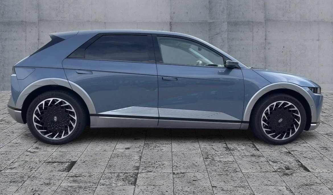 Hyundai Ioniq 5 * UNIQ* 77.4KW* 325H.P.* AWD* ГАРАНЦИЯ, снимка 2 - Автомобили и джипове - 54623329